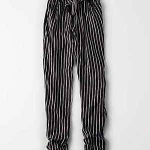 American Eagle Jogger Pant (Pinstripe)